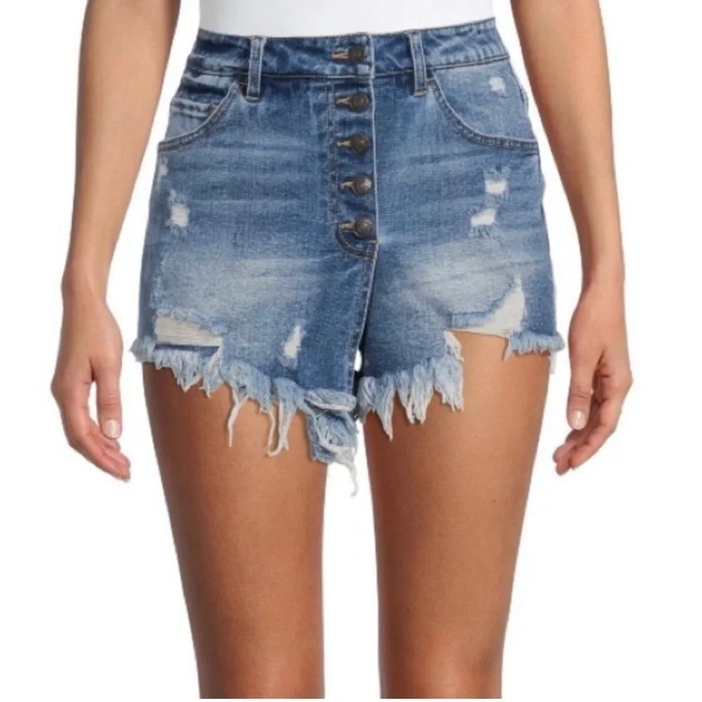 Madden NYC by Steve Madden Distressed Super High Rise jean shorts/Skort Size 7